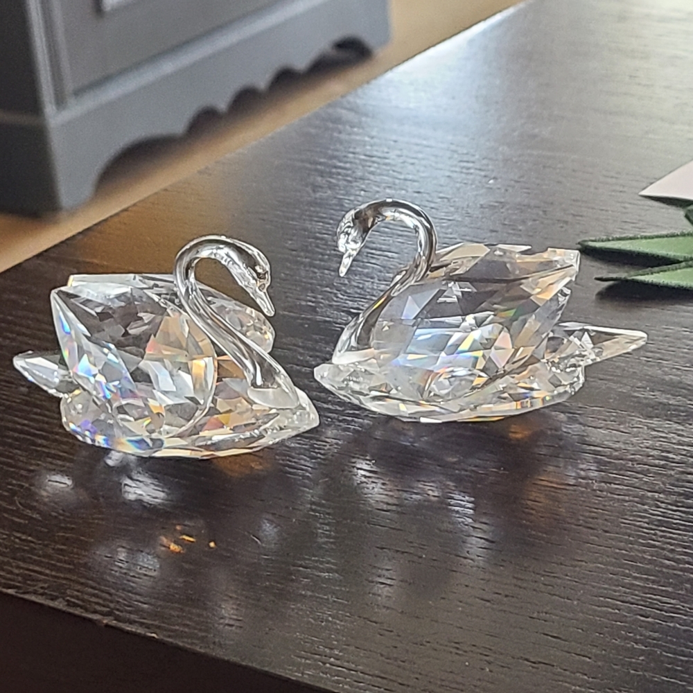 Swarovski Swan Crystal Figurine set of 2